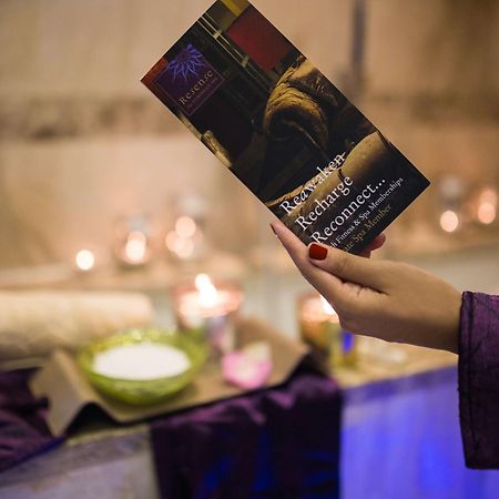 Royal Maxim Palace Kempinski Kahire Dış mekan fotoğraf A brochure for a spa