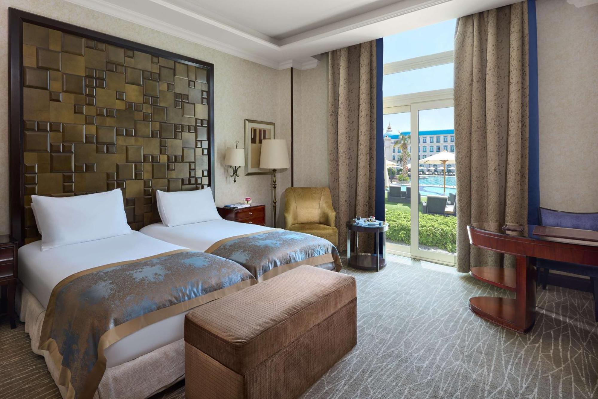 Royal Maxim Palace Kempinski Kahire Dış mekan fotoğraf Deluxe room