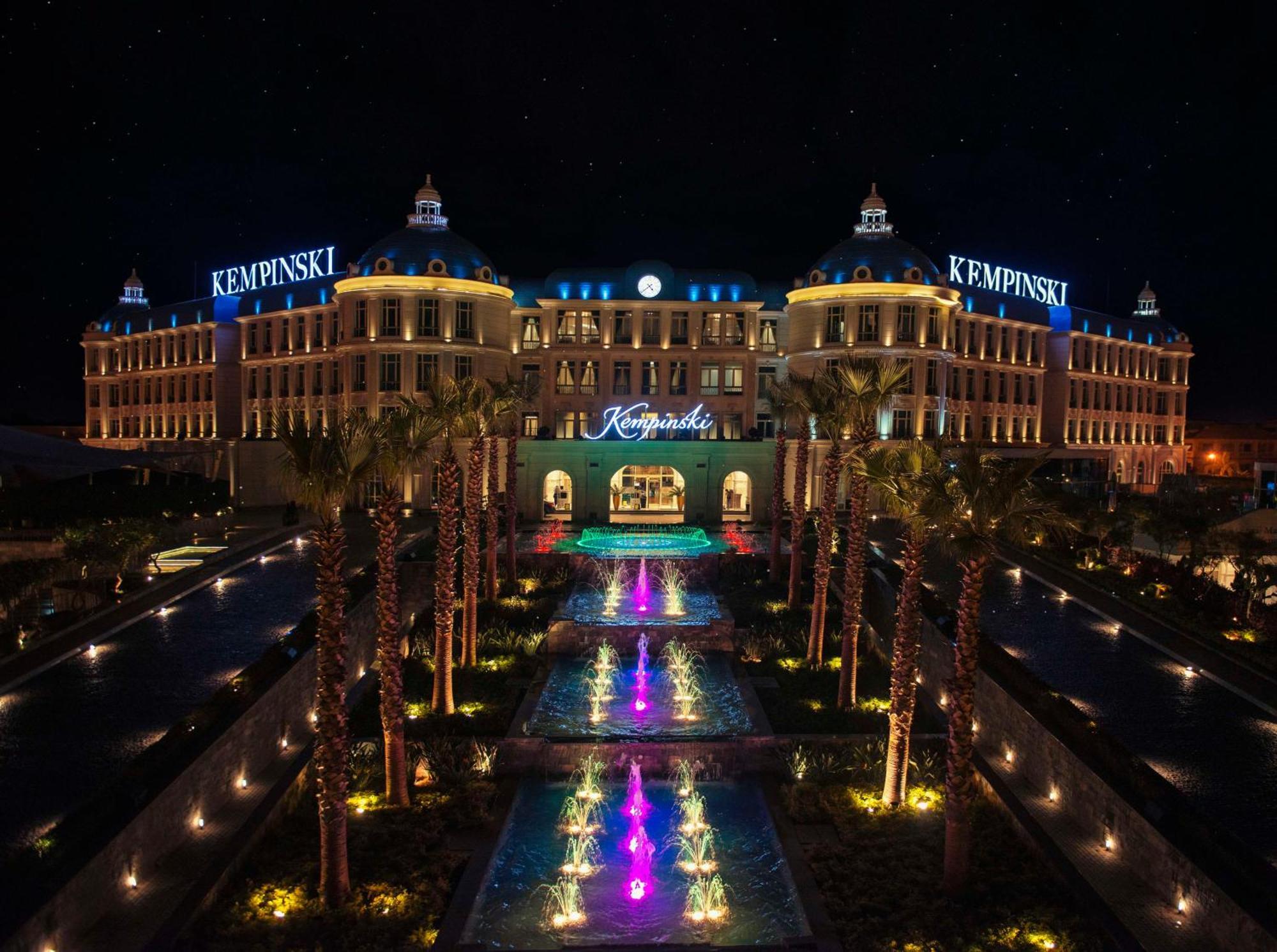 Royal Maxim Palace Kempinski Kahire Dış mekan fotoğraf The Kempinski Hotel in Aqaba